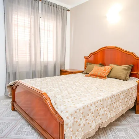 Apartment Modernist